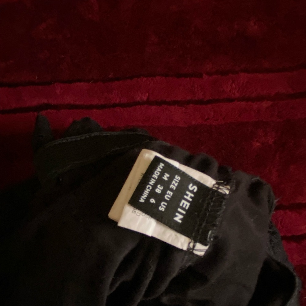 SHEIN Black Ruffle Micro Shorts - Picture 2 of 3